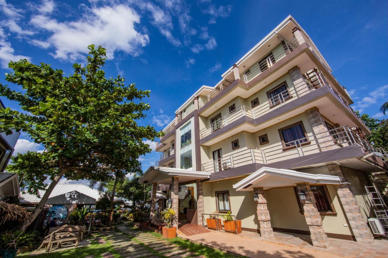 Rawis Resort Hotel And Restaurant Borongan Exterior foto
